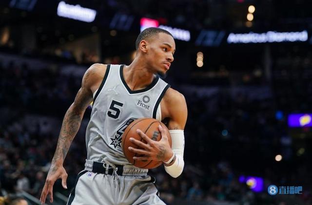 他总是能在 他总是能在