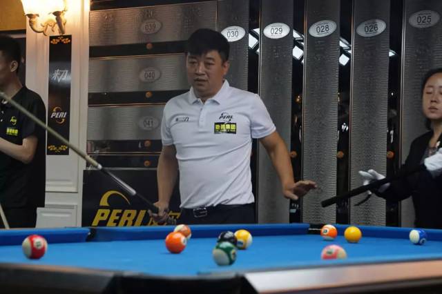 辑在拍卖场 辑在拍卖场