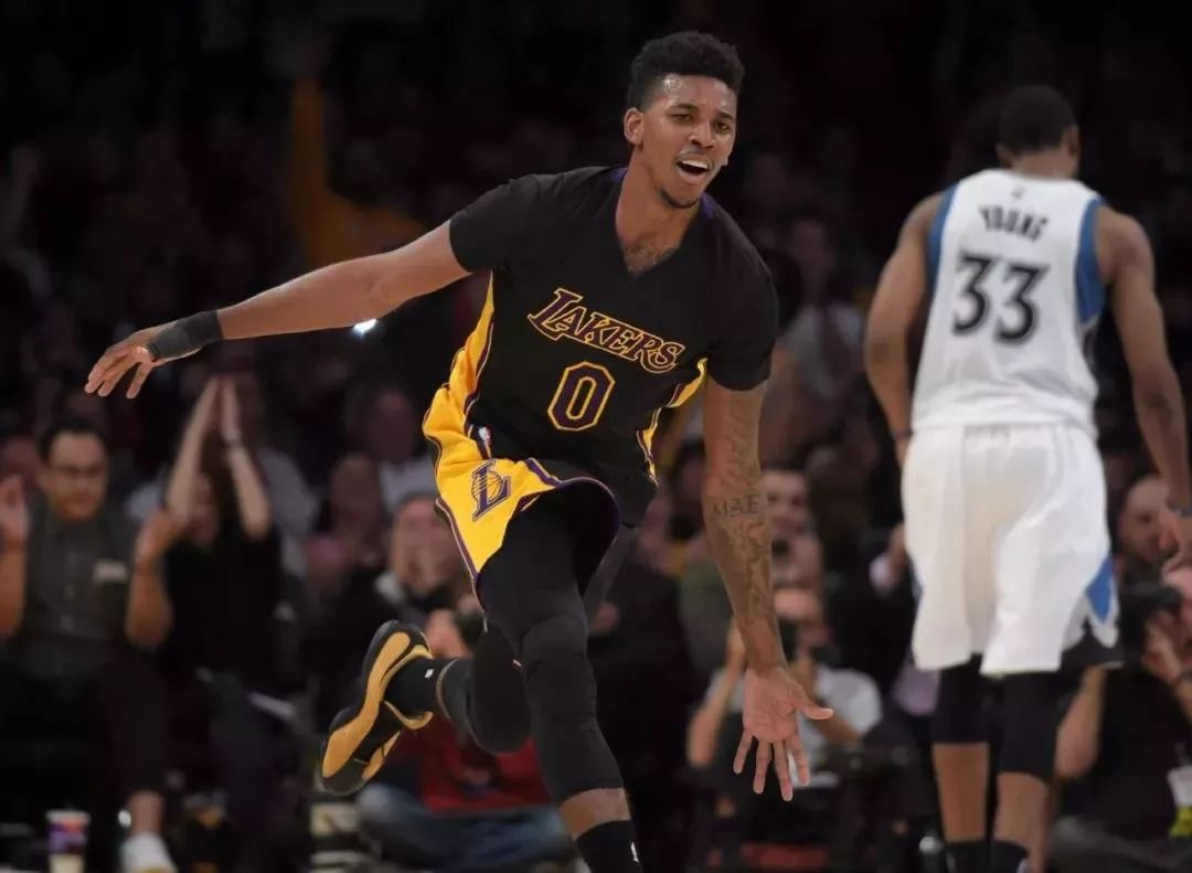 但牌面对其 但牌面对其